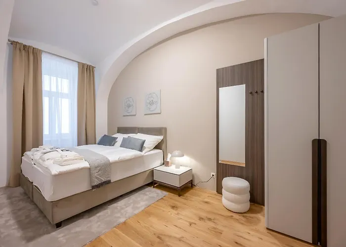 1 Bdr - Diamond, Right Near Vienna's Old Apartamento Viena